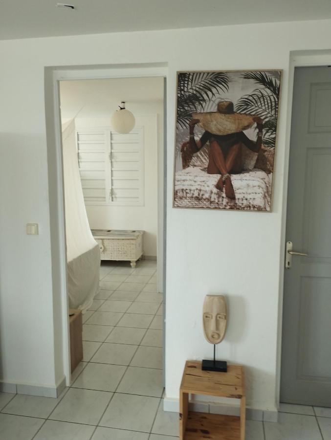 Bas De Villa Vue Mer Avec Deux Chambres Grand-Bourg  외부 사진